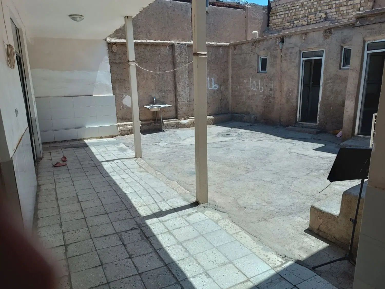 اجاره یک اتاق ۳در ۸ به همراه آشپزخانه