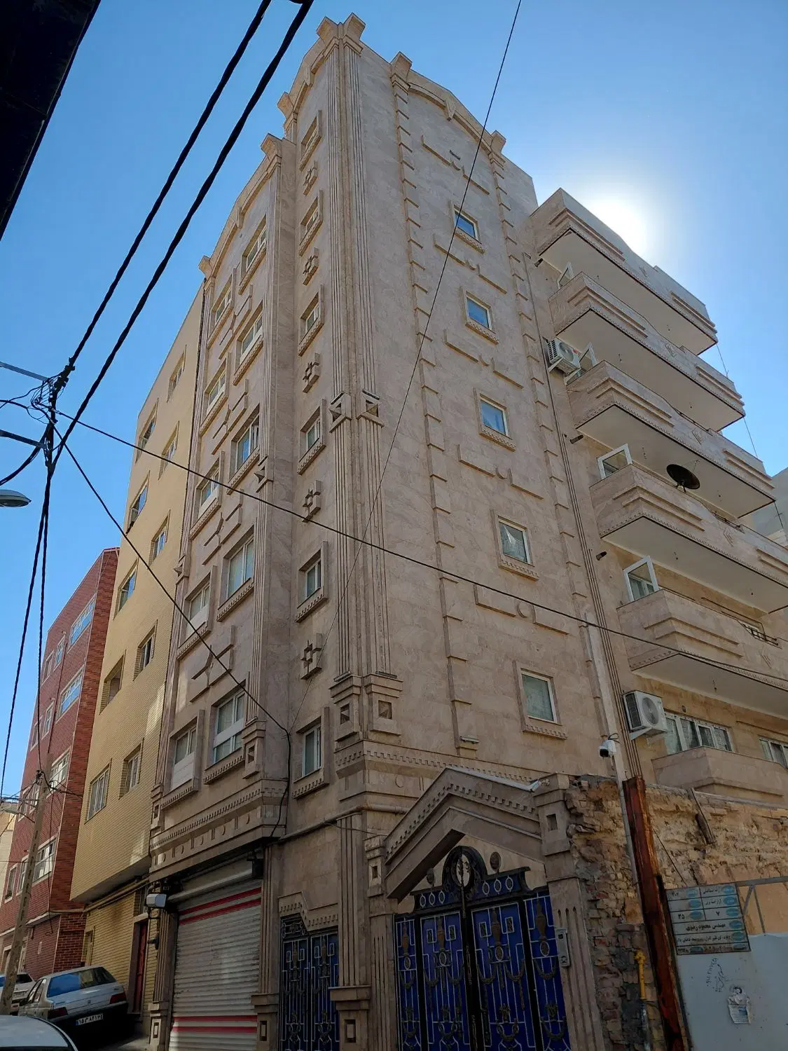 آپارتمان عارف ۱۱۴ سند دار