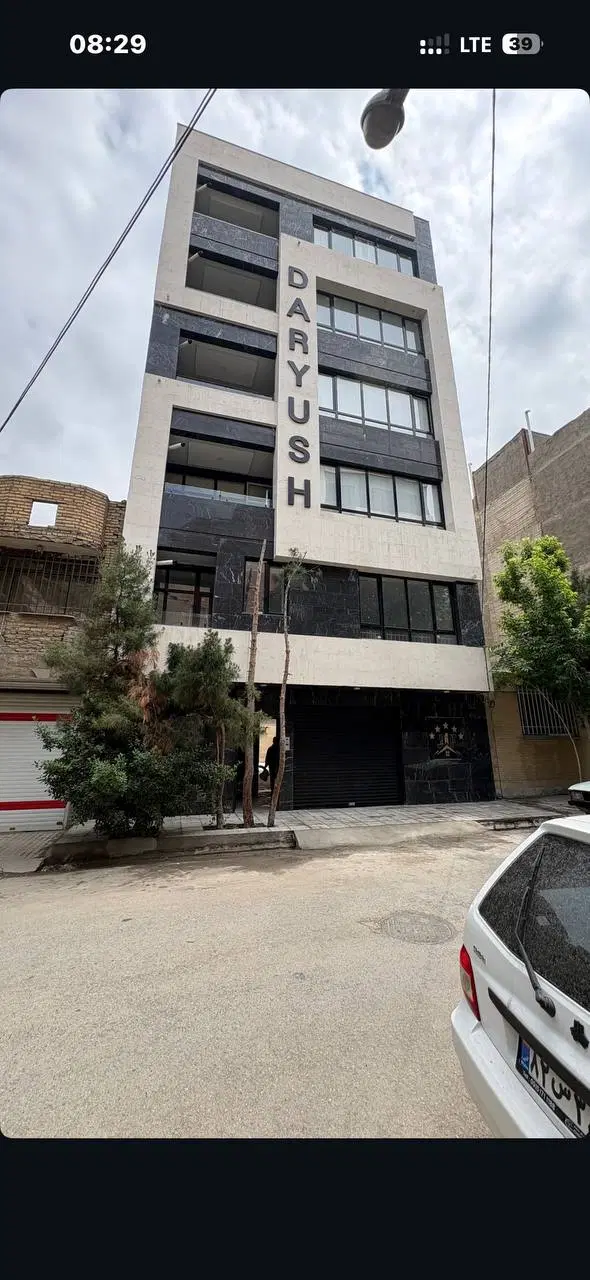حسابی شمالی 3 طبقه چهارم 145 متر