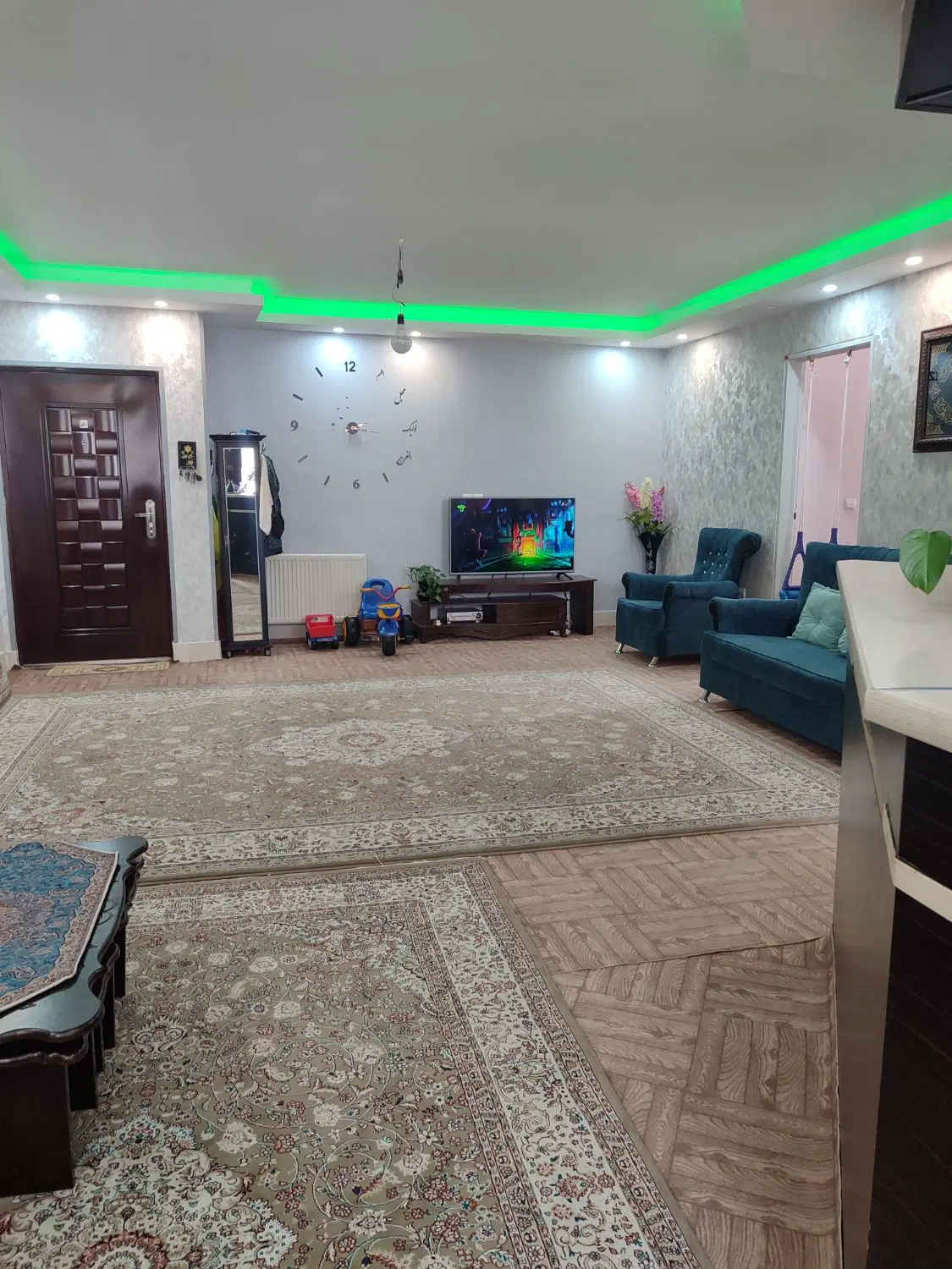 آپارتمان ۱۰۵ متری در فلکه سوم کوثر