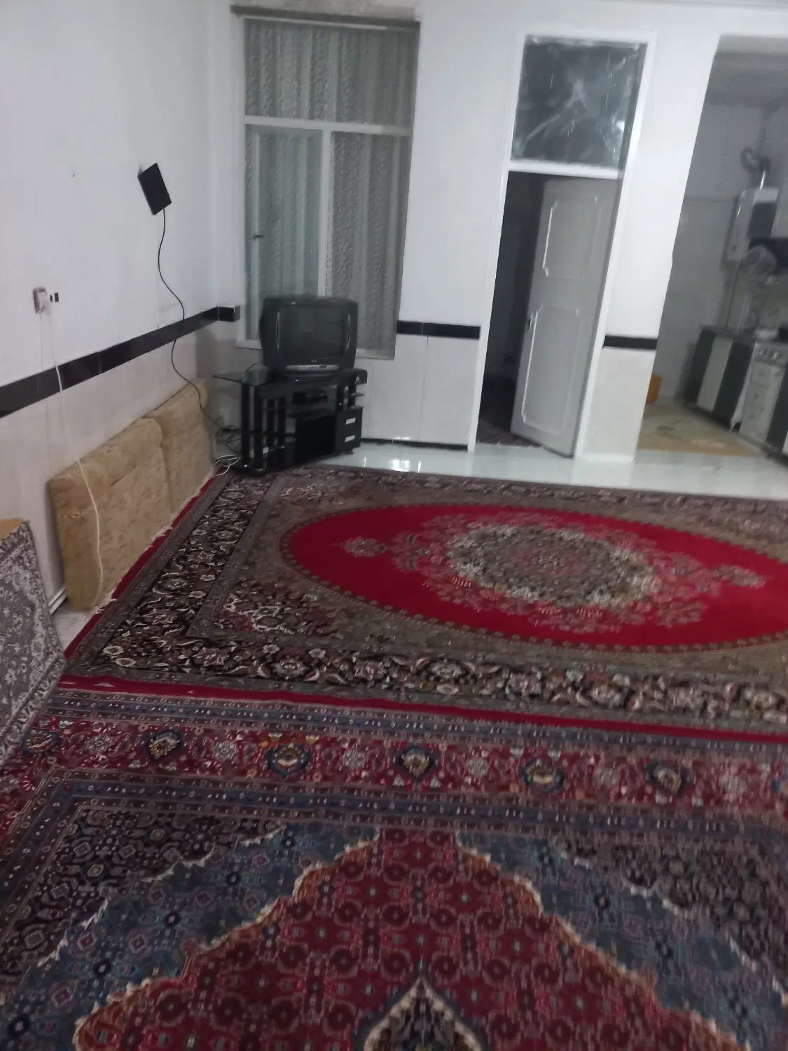خانه مسافر در بلوار طاق بستان