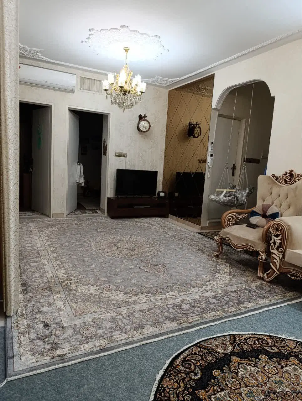 یک واحد آپارتمان  77متری فروشی