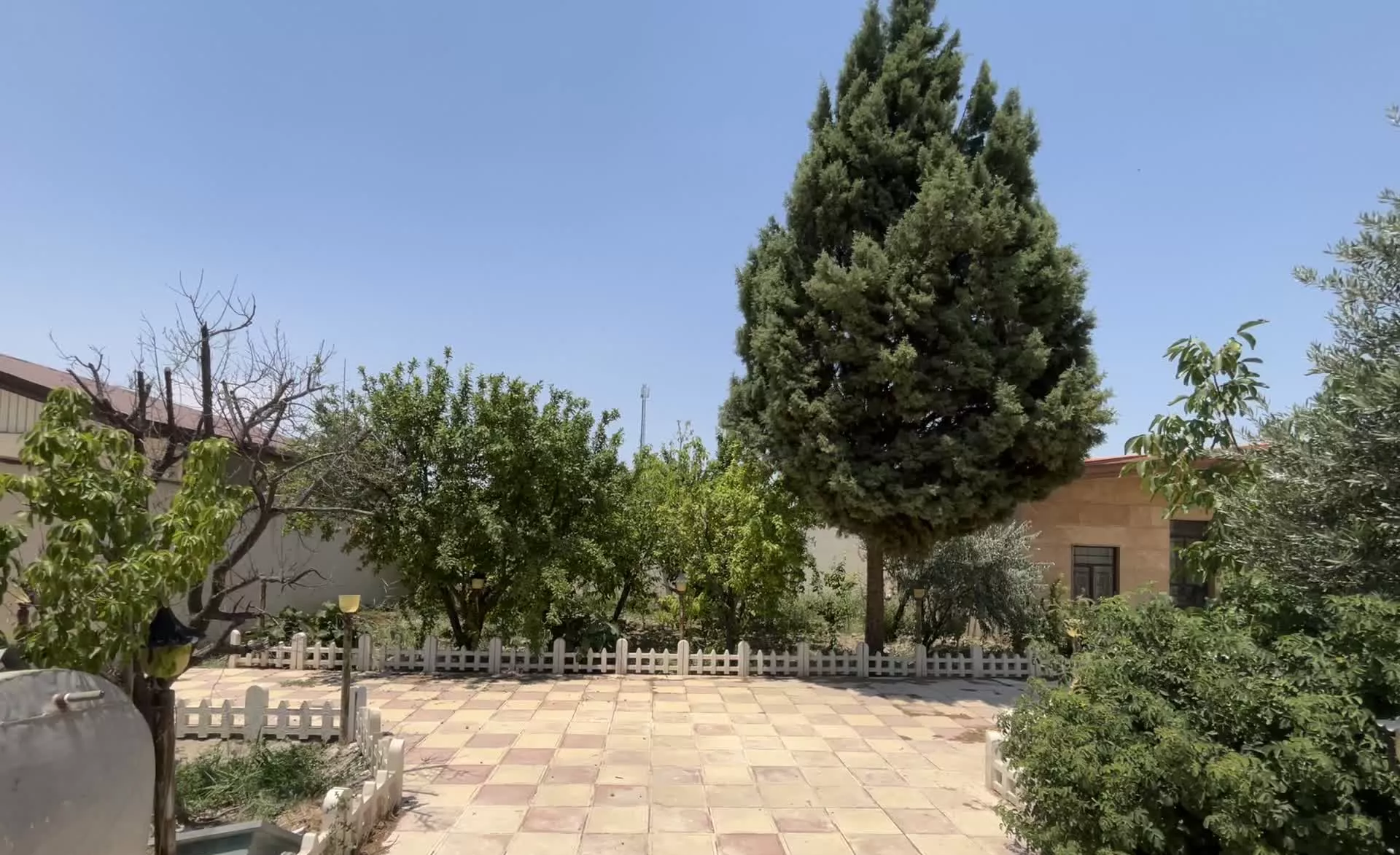 ۴۵۰باغچه ۶۰مترویلا ماهدشت