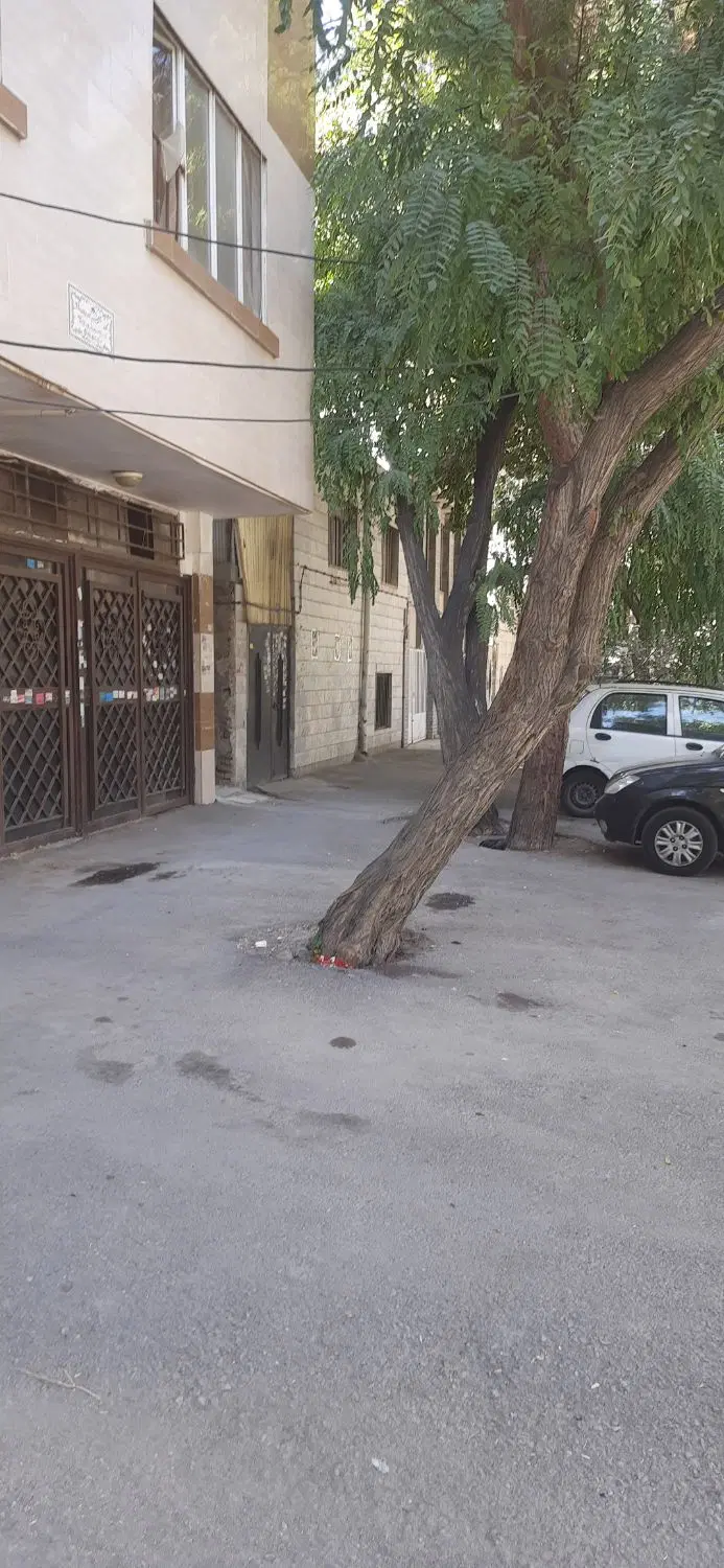 فروش خانه ویلایی در عدل خمینی ۸۵