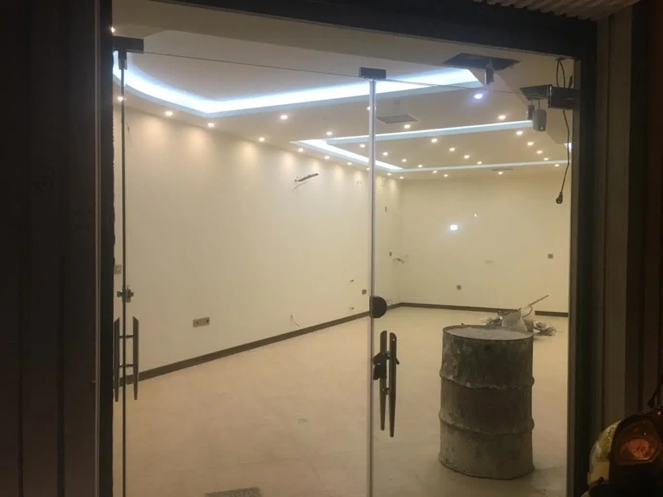 فروش مغازه تجاری 42 متری(کاوه،روحانی،چهارراه دانش)