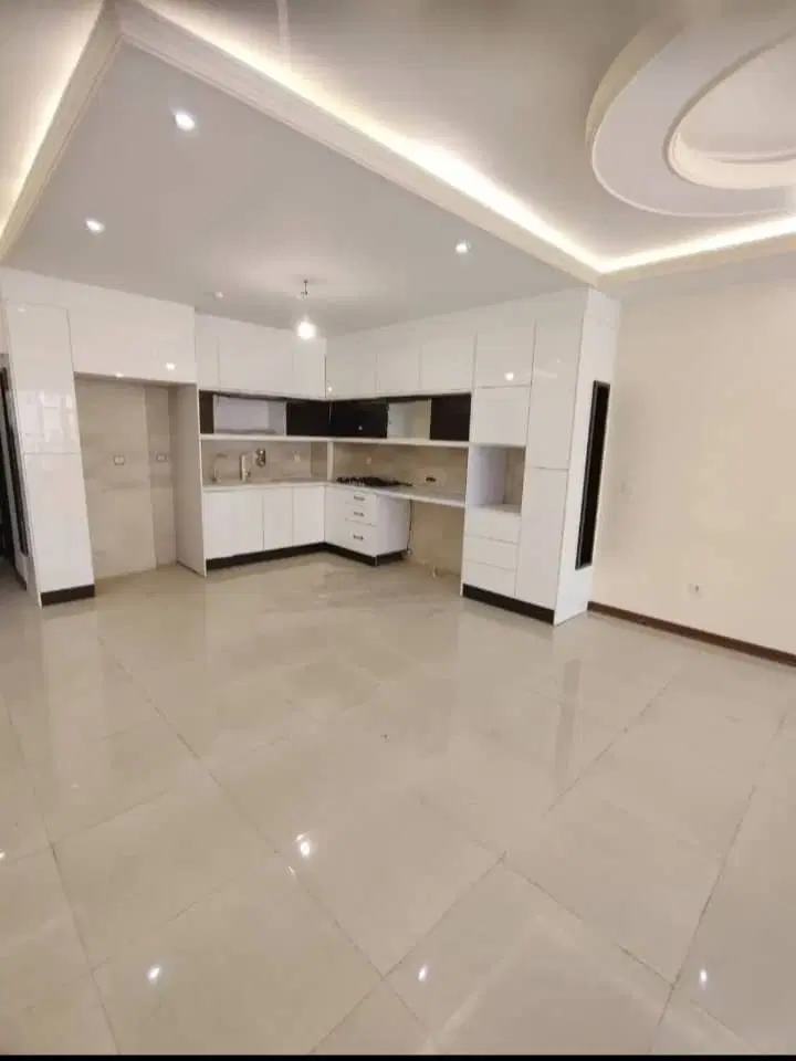 معاوضه واحد ۳ خوابه با مغازه یا واحد کوچکتر