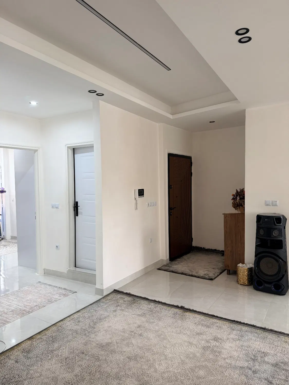 اجاره تکواحدی ۱۰۵ متری ویودار