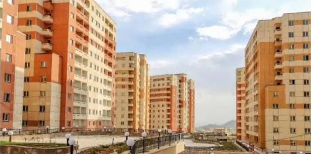 اجاره ۸۲ متری دو خواب شهرک کوثر مجتمع صدرا