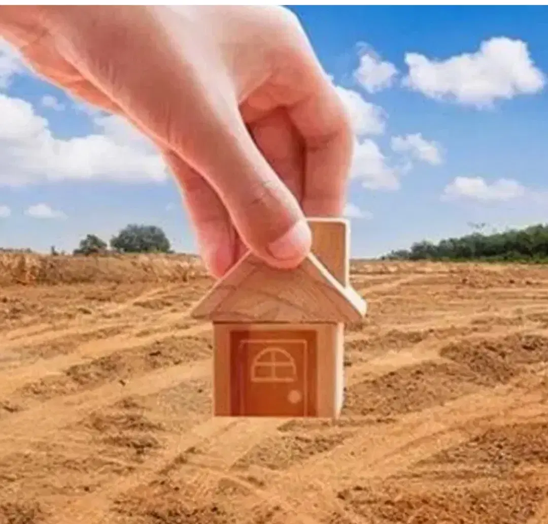 فروش ویژه   700متر زمین با مجوز ساخت 70متر بنا