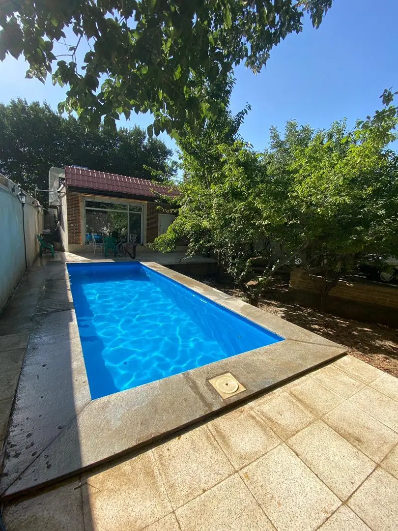 خانه باغ یک خوابه استخر چهارفصل سیصدمتری