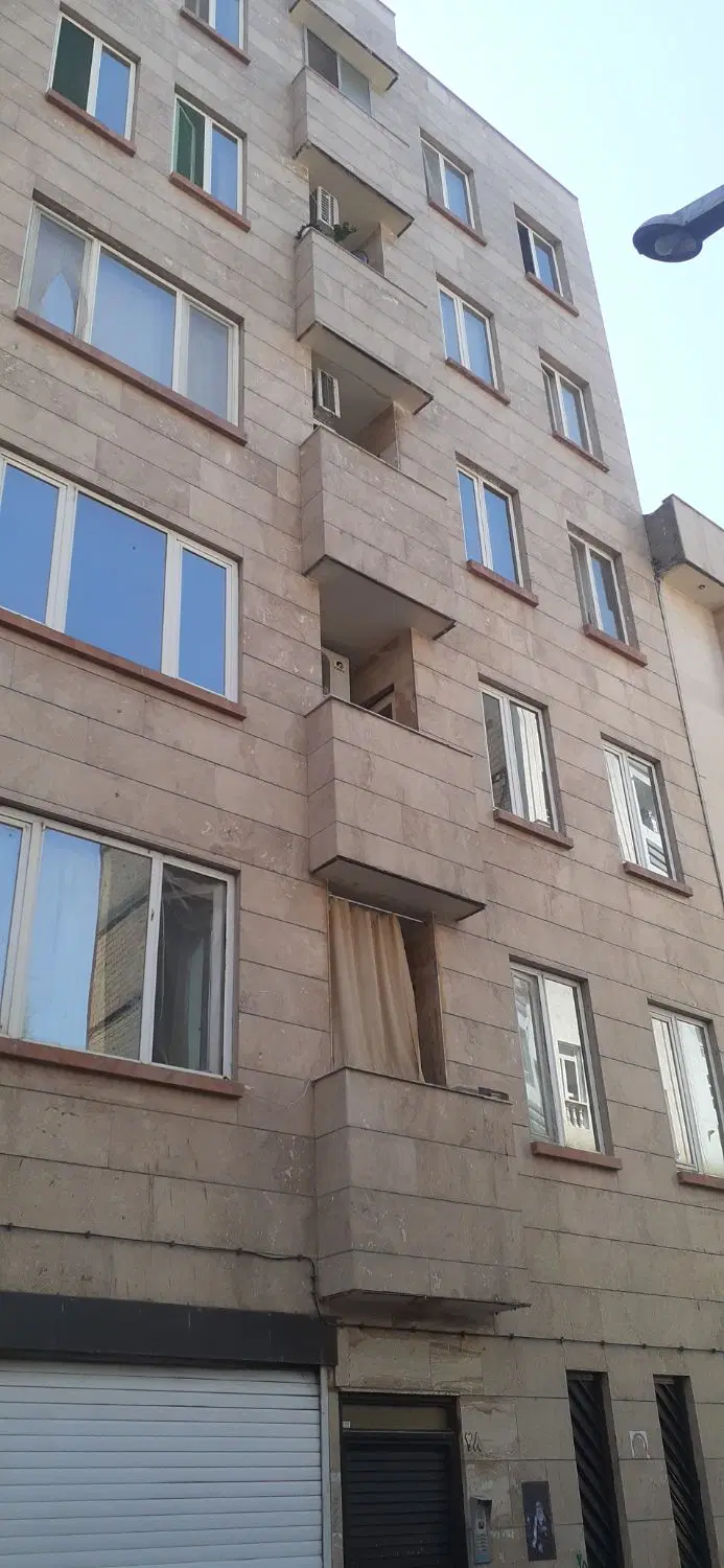 آپارتمان ۹۵ متری _ طبقه ۲_ ابوطالب ۲۸