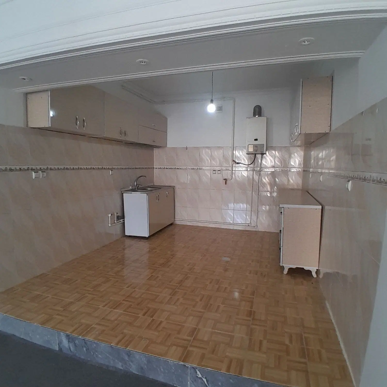 اجاره خانه حیاط دار ۷۵ متری در سفیر امید