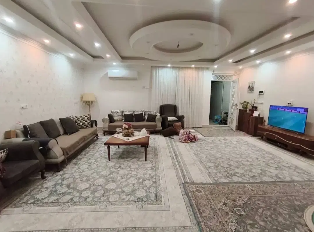 ویلایی بالا آزاد