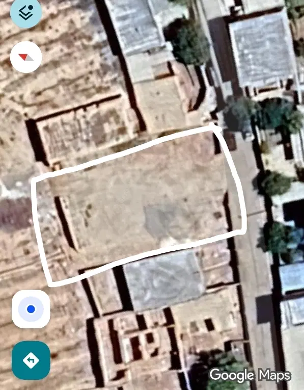 زمین فروشی