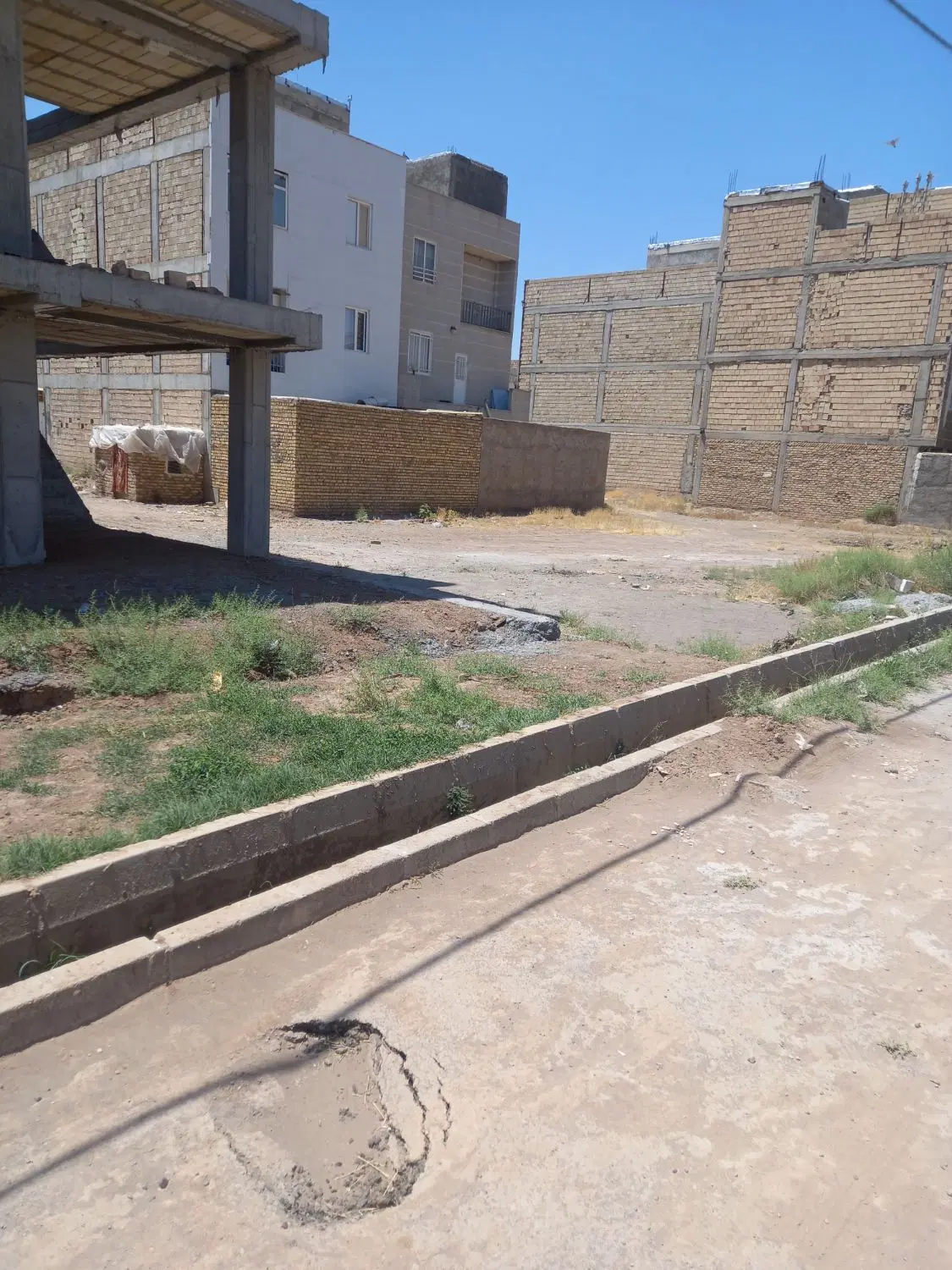 زمین مسکونی باتراکم ۳