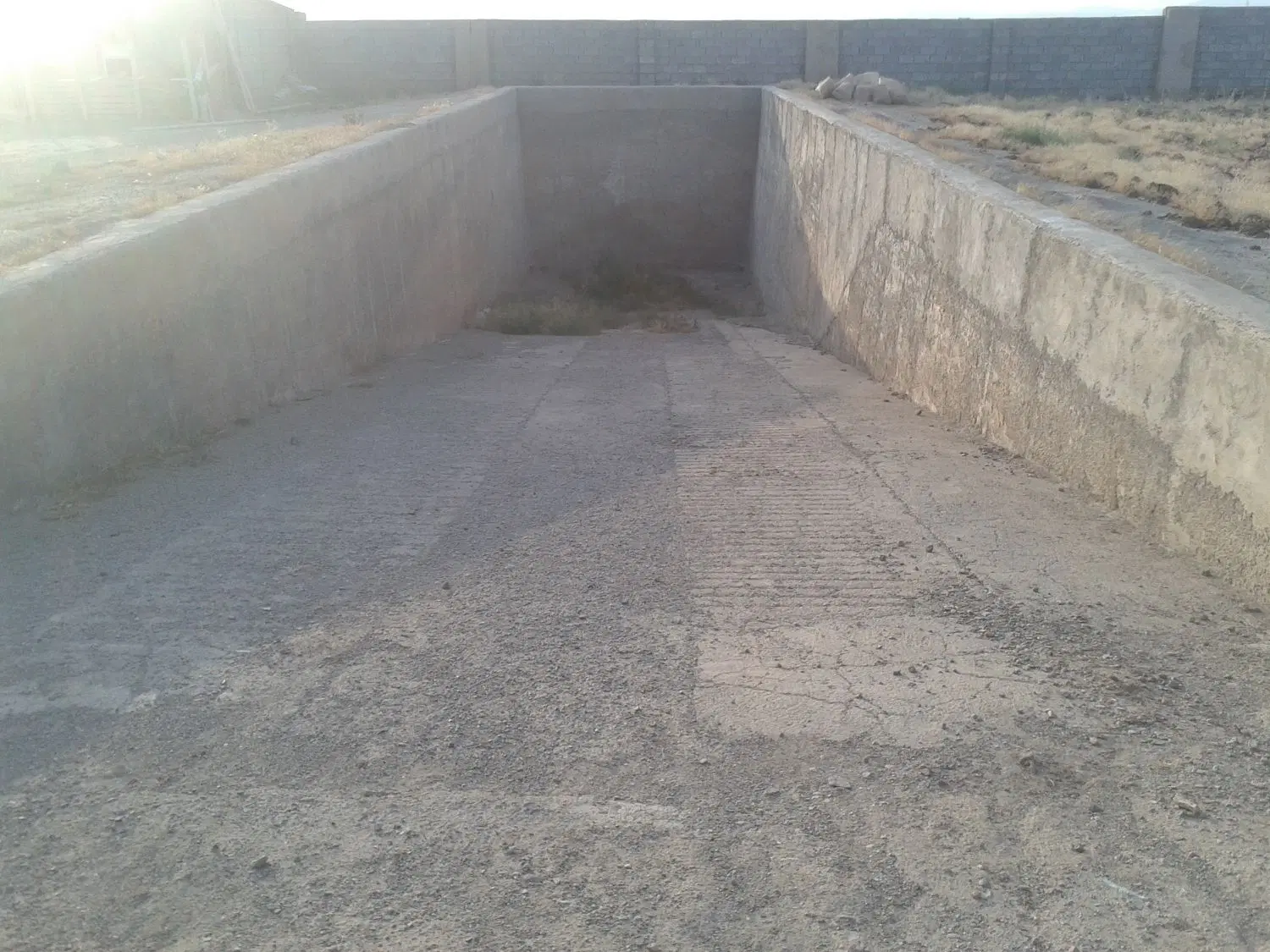 گاوداری ۱۵۰ راسی پرواری
