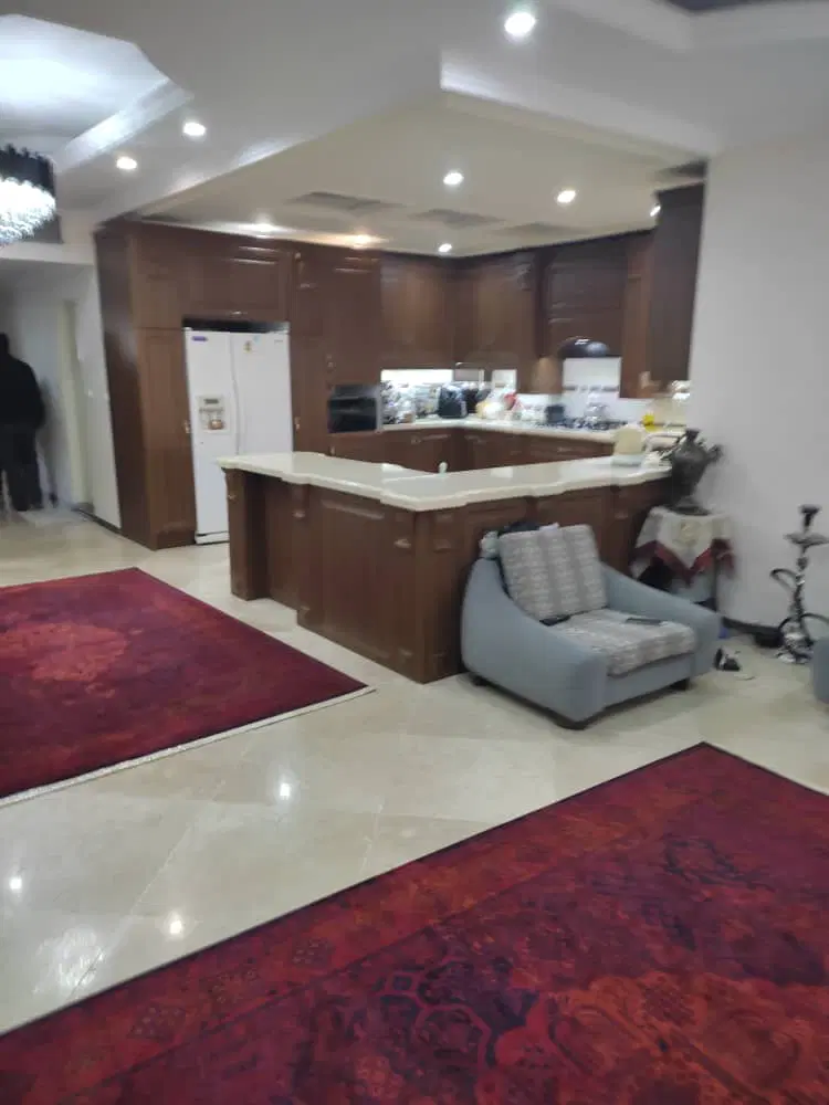 آپارتمان ۱۳۵ متر ۳ خواب تک واحدی