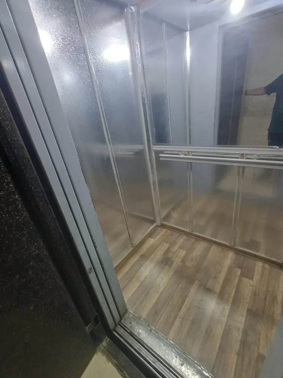 ۸۷ متر خیابان اردیبهشت