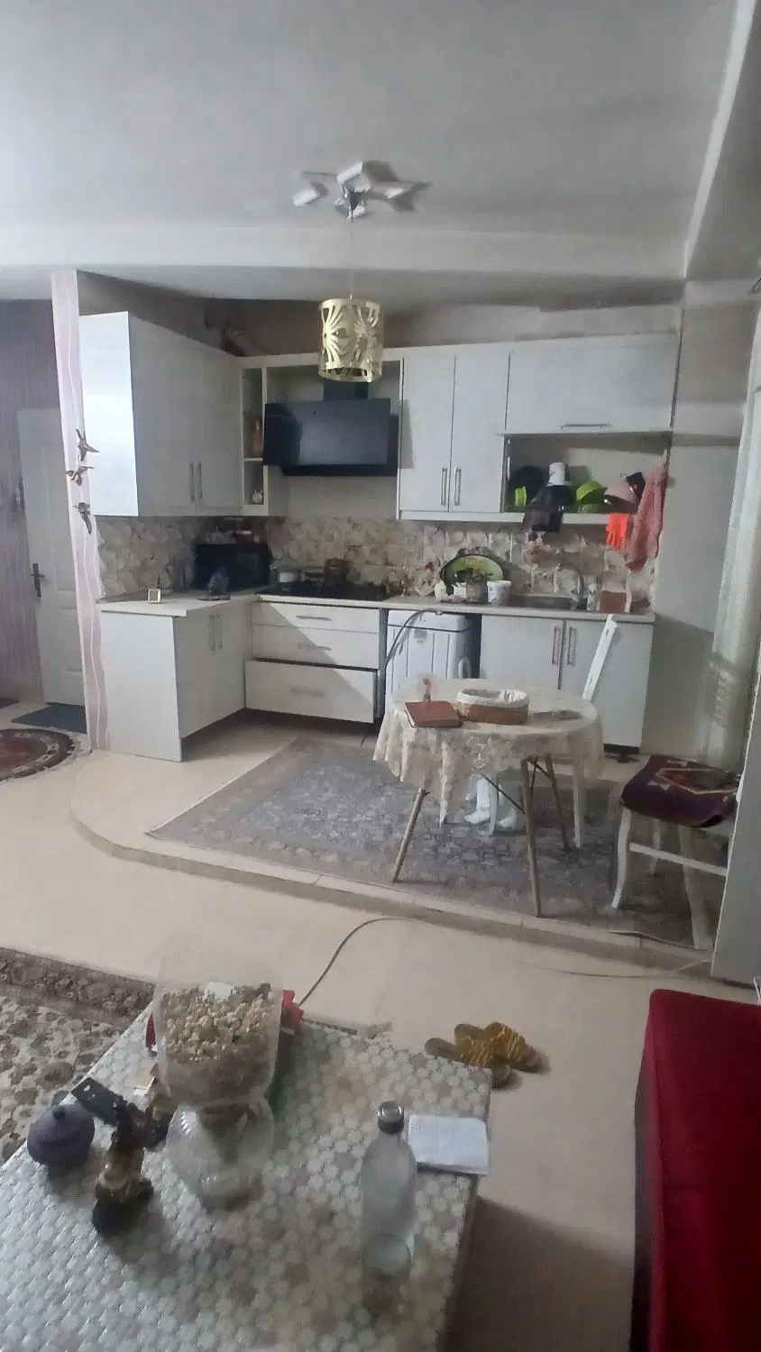 ۶۰متر با پارکینگ ۸ غربی قلم