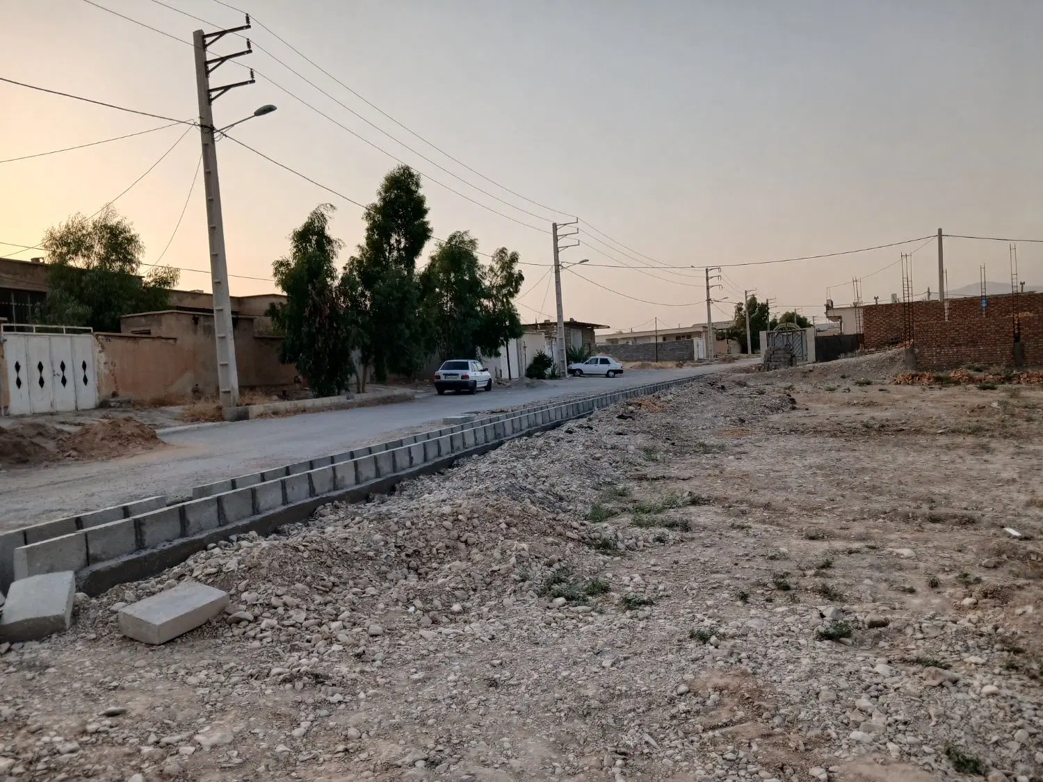 زمین مسکونی صالح اباد