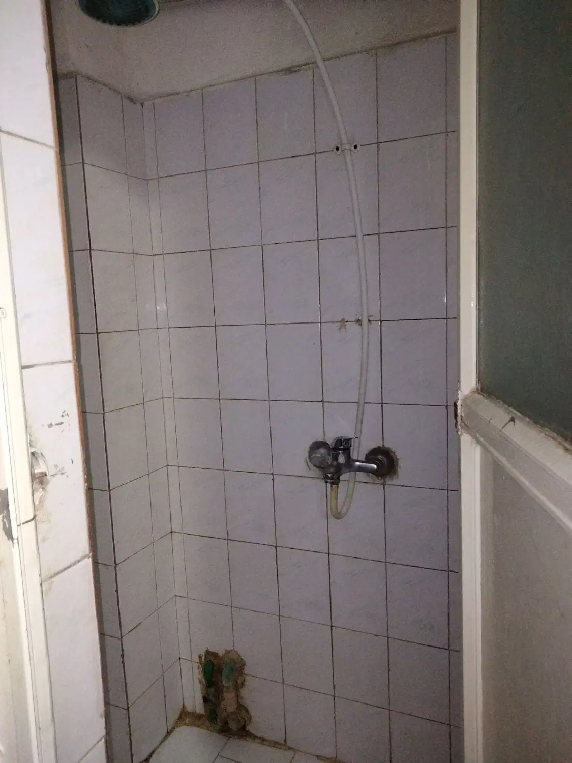 3طبقه طبقه سوم اسانسور نداره بقیشو‌ داره