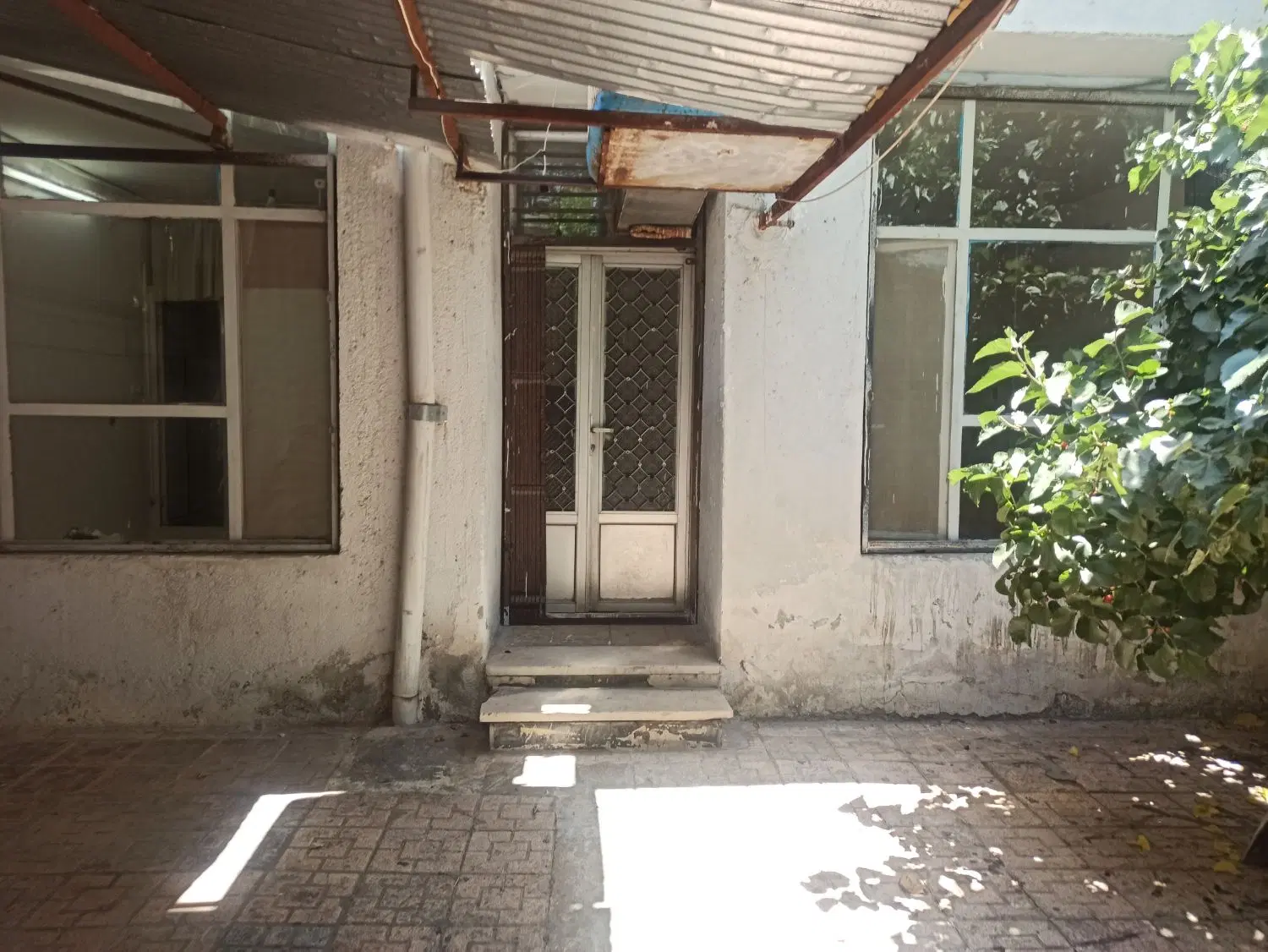 ویلایی۱۶۰ متری دربست