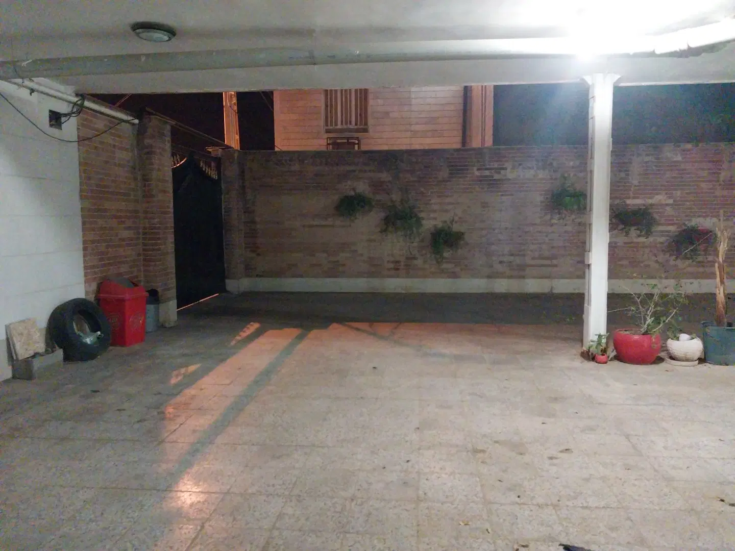 آپارتمان 95 متری کارکنان 11 شمالی