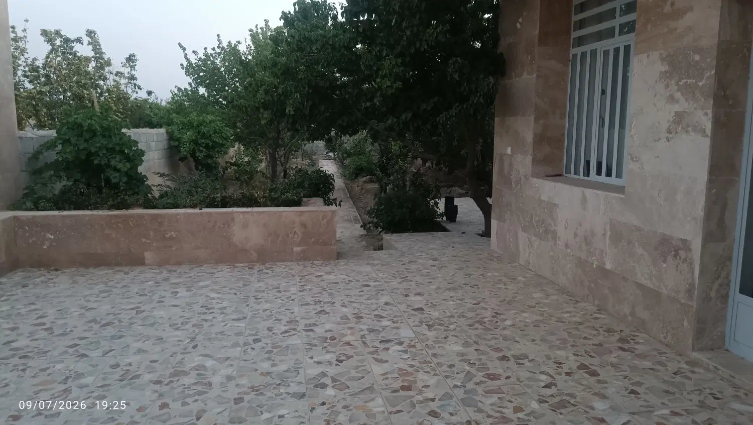 باغ زازران