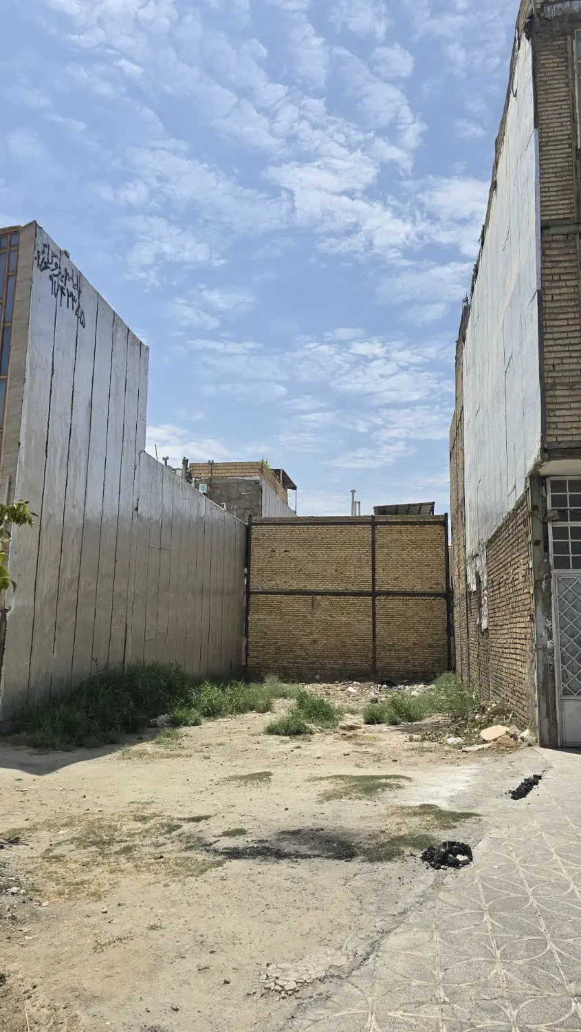 زمین بر خیابان فنی حرف ای