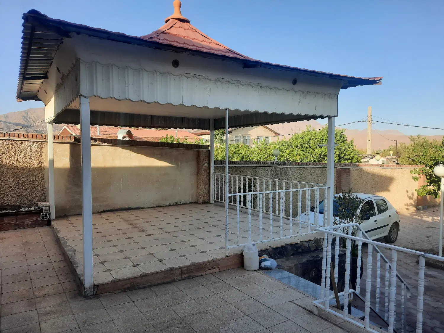 خانه باغ شیک، ویلای استخر دار، کوهپایه