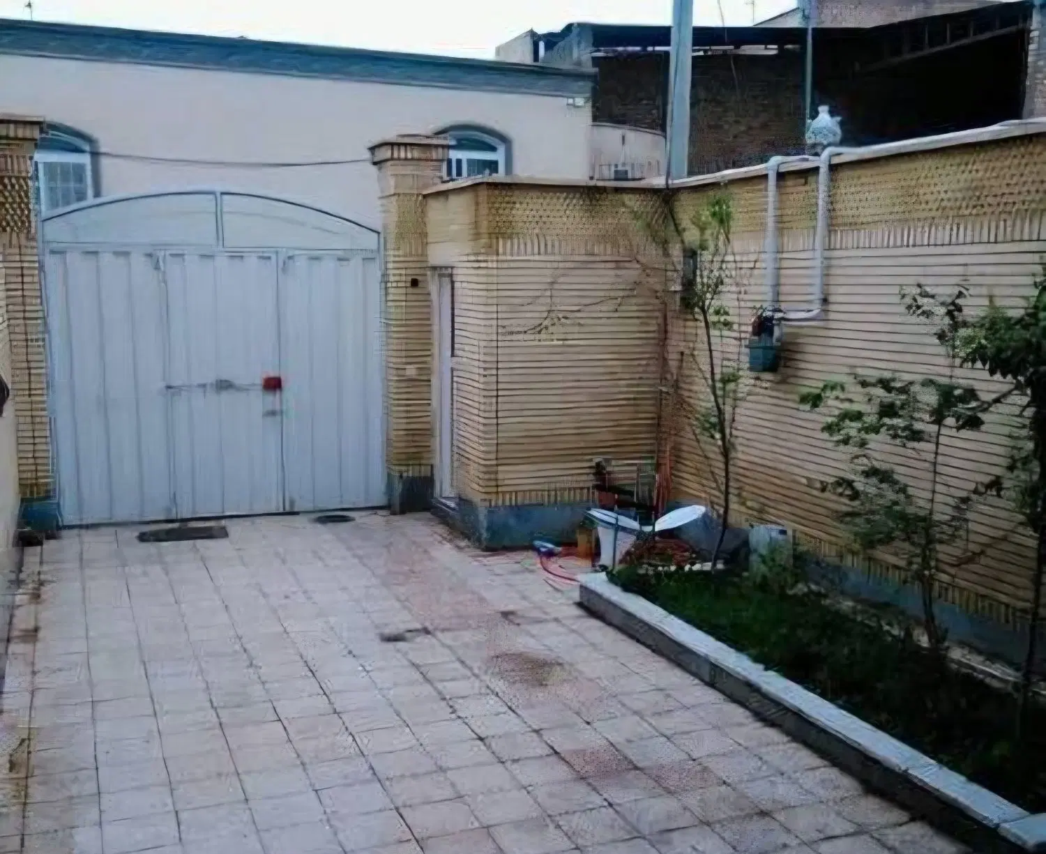 خونه ویلایی مجاهد