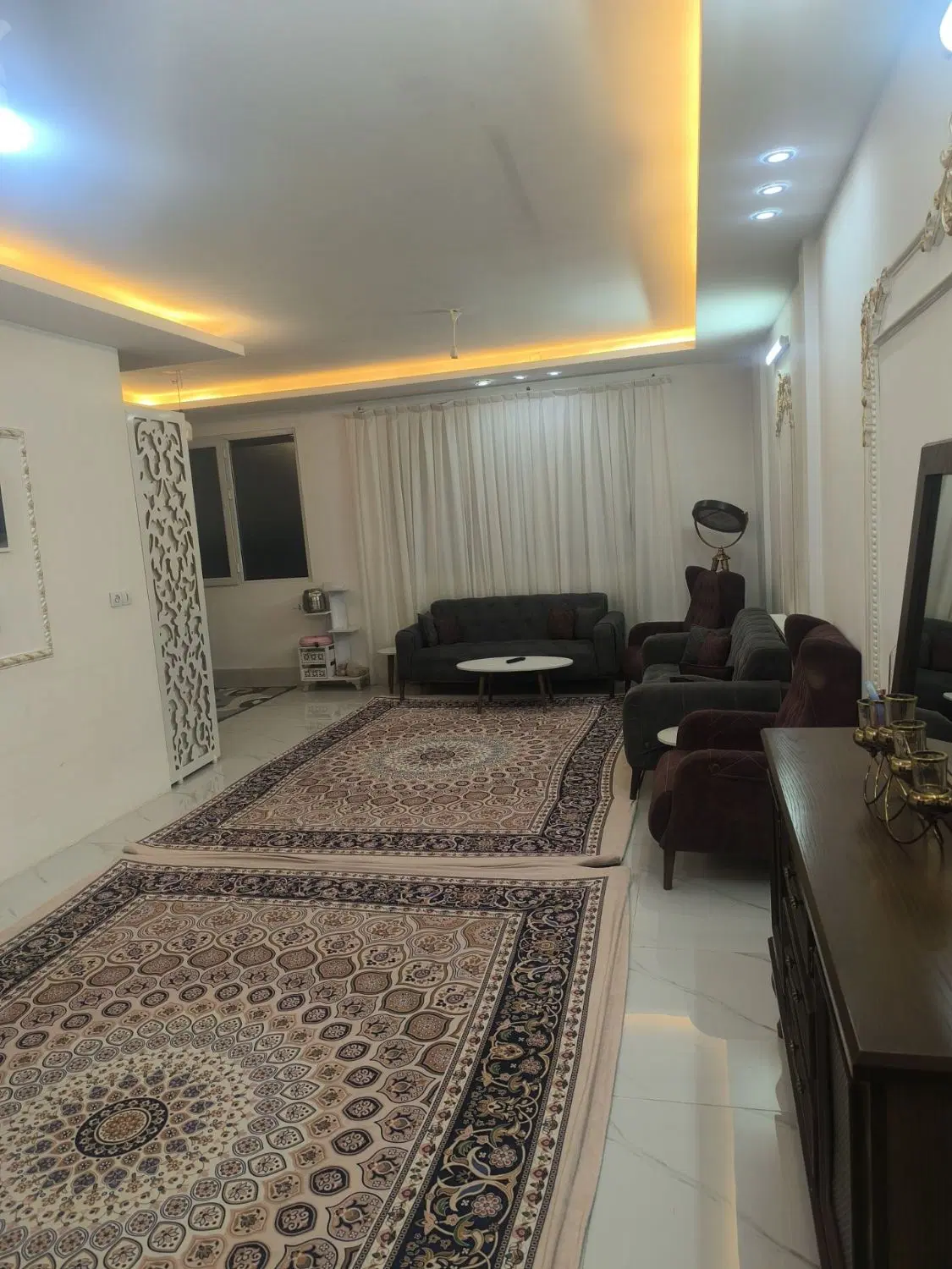 100متر طبقه دوم پارکینگ آسانسور
