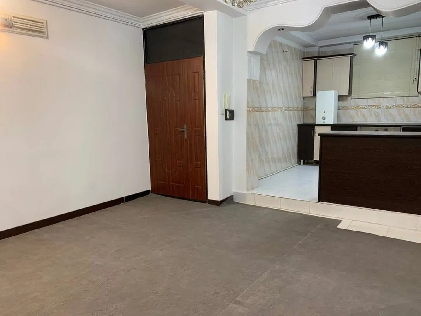 اپارتمان مسکونی ۷۰متر ۲خواب خیابان تهران الهیه