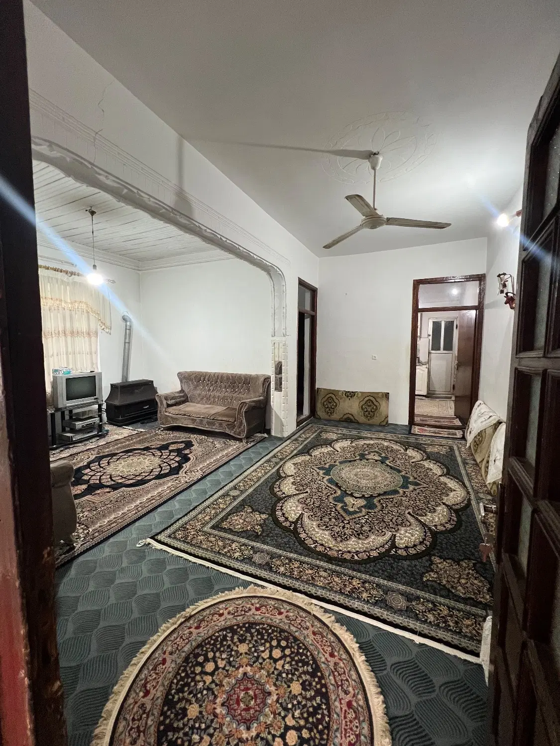 بناقدیمی چابکسر اوشیان فروشی
