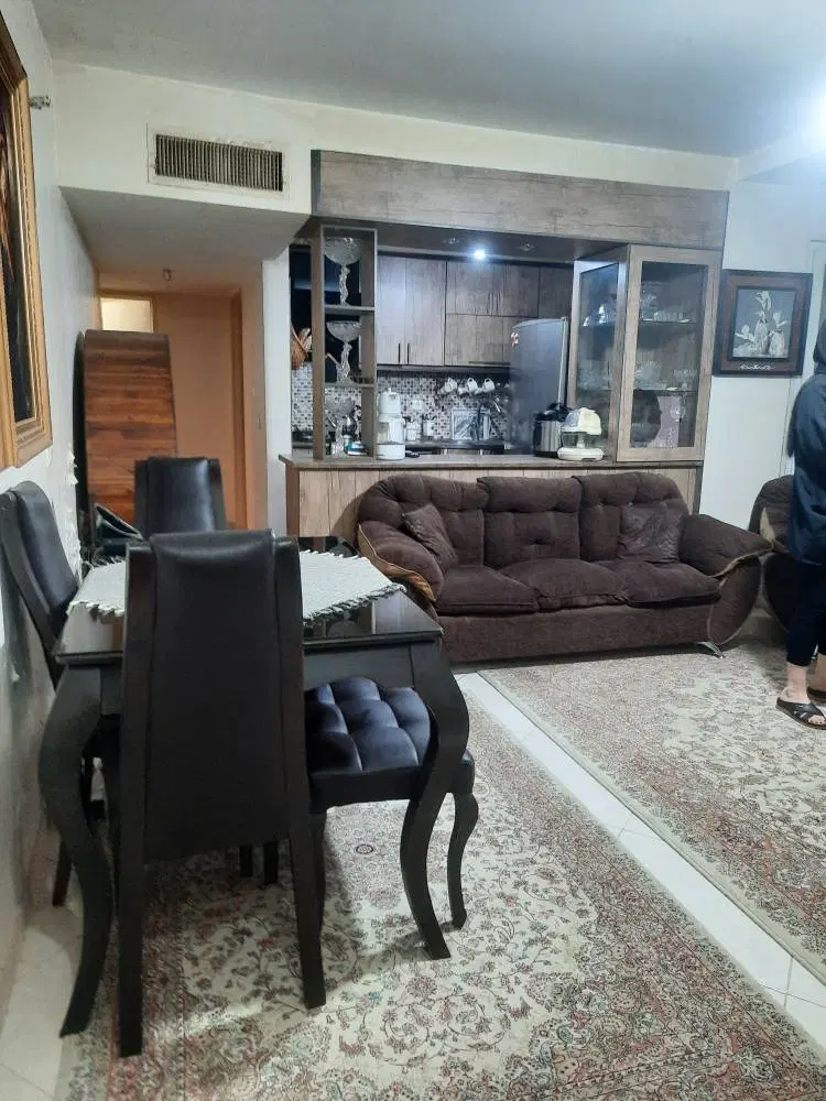 اپارتمان دو‌خوابه فول با پارکینگ مسقف و انباری