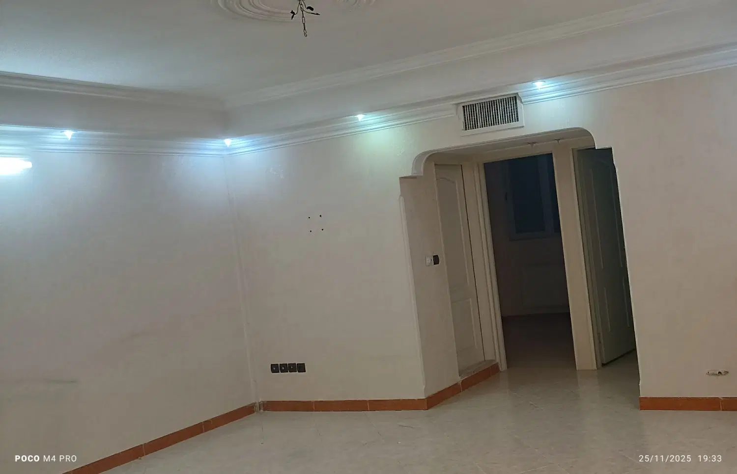 فروش آپارتمان 72 افسریه شمالی پارکینگ