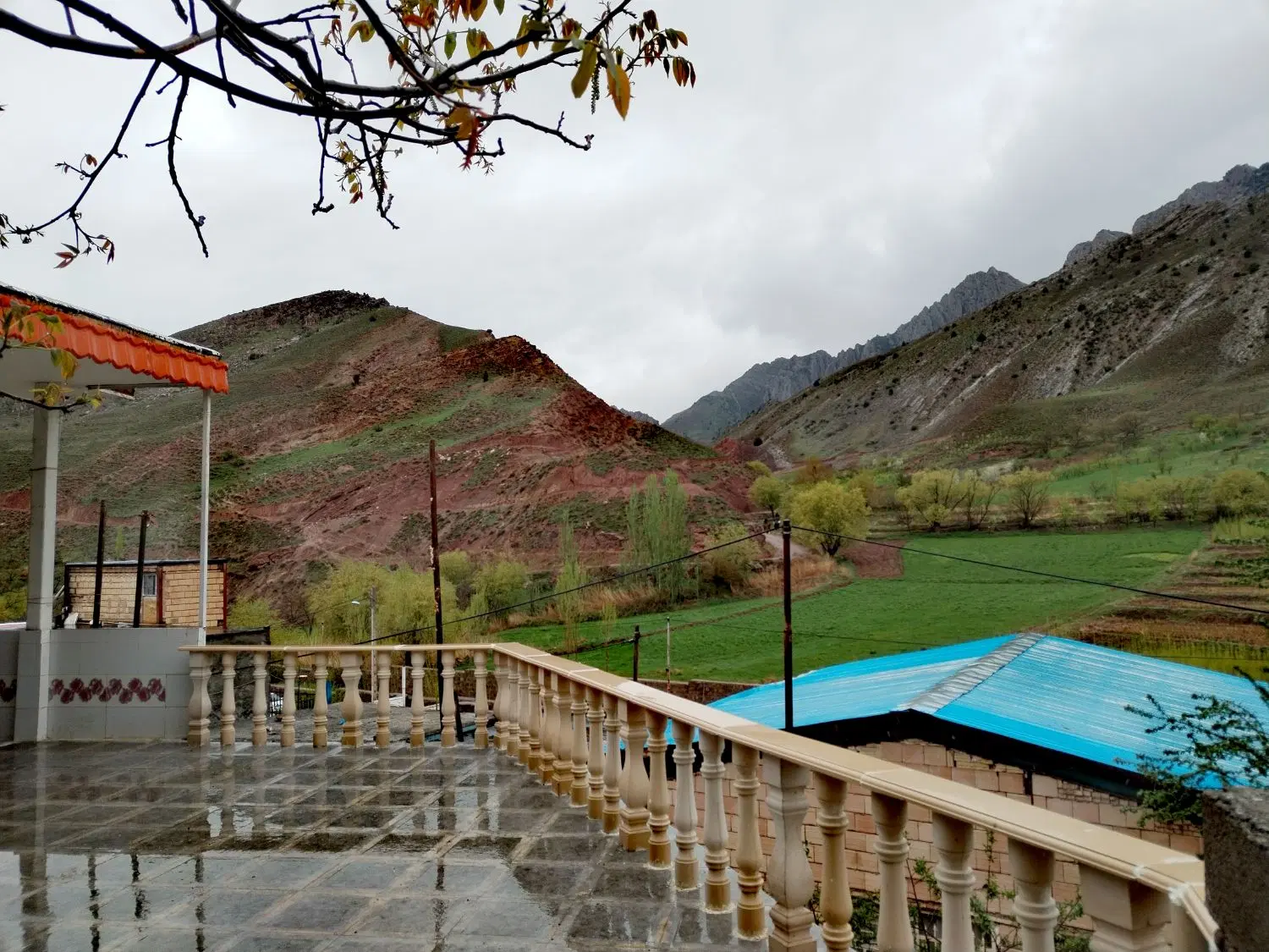 سوئیت اجاره ای در روستای ارتکند (کلات)