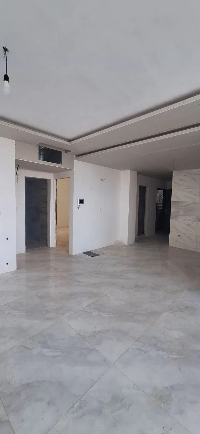 آپارتمان۹۲ متری با ۲ خواب و پارکینگ مسقف و انباری