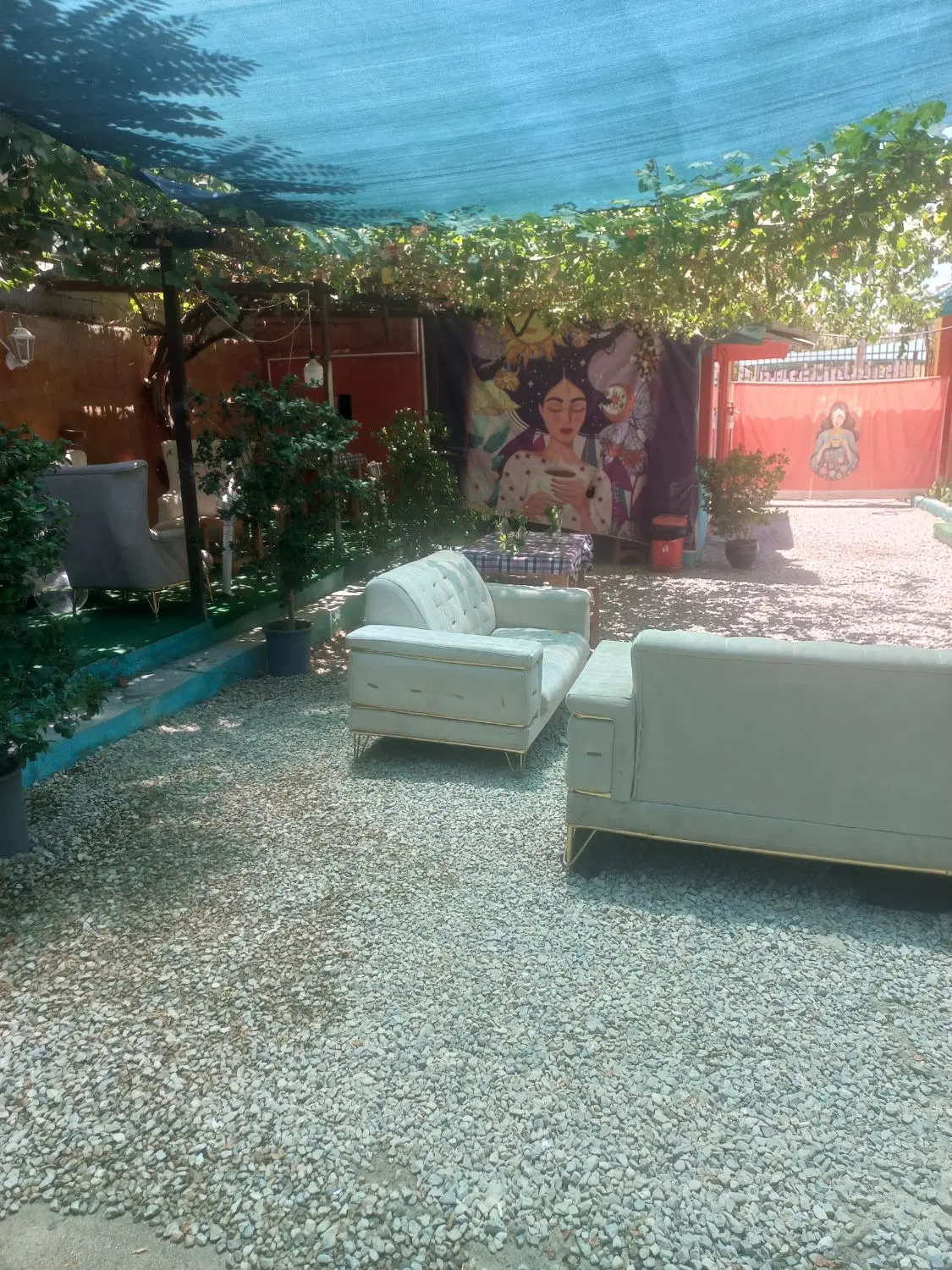ملک تجاری وسط شهر