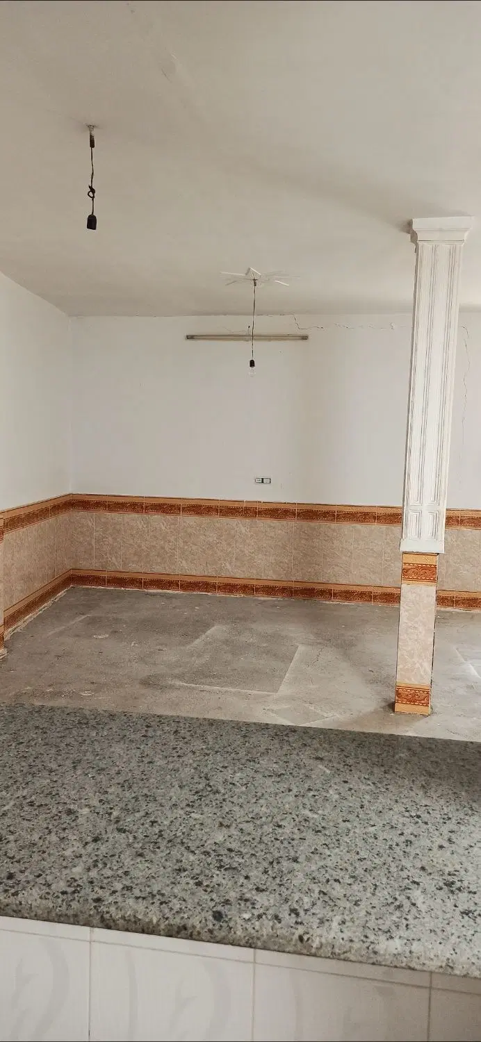 خانه ویلایی قلب کنگاور وسط بازار