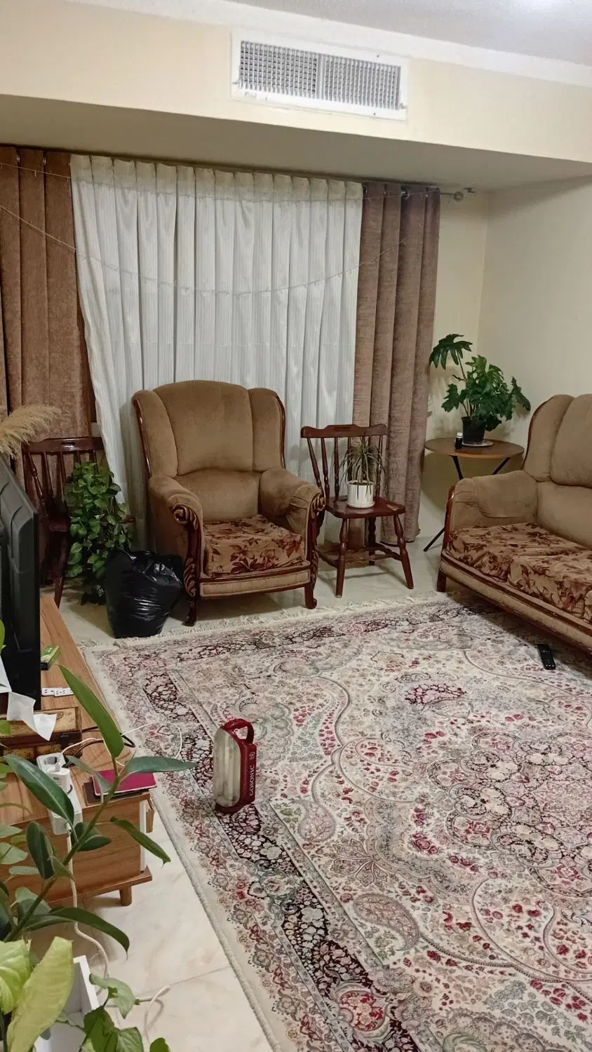 یک واحد ۲خوابه فول امکانات