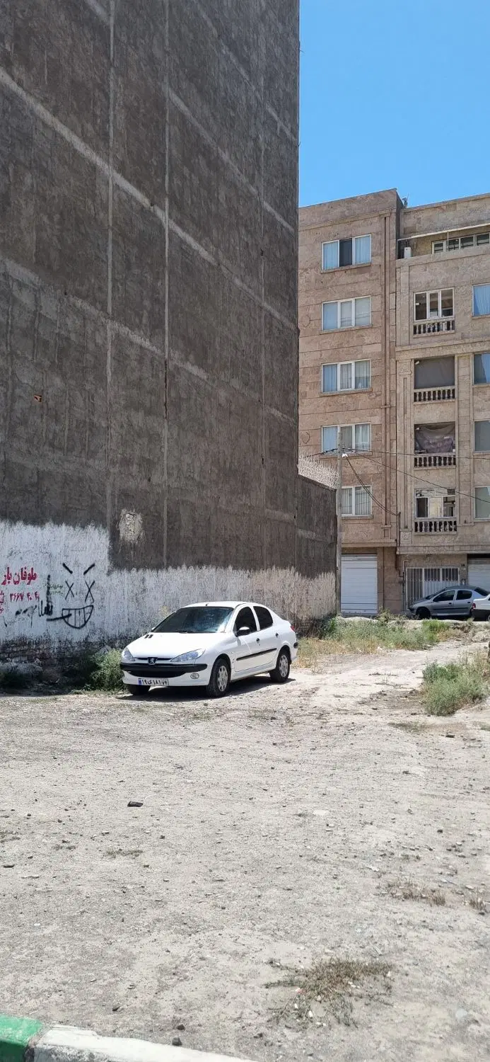 زمین بامجوز وسند