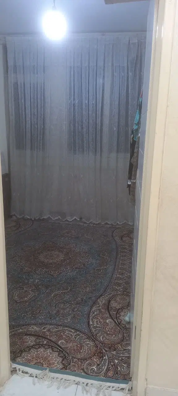 آپارتمان تک واحدی فول طبقه۲ همراه پارکینگ