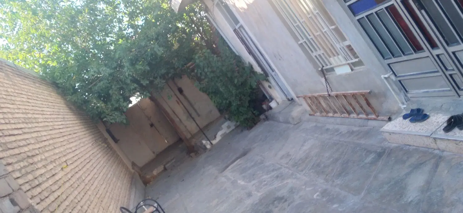 خانه ویلایی 330متری نوکان