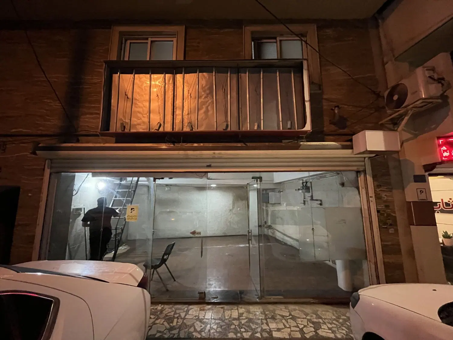 فروش45مترمغازه بابالکن معلم چهارراه ویلانج،مهرشریف