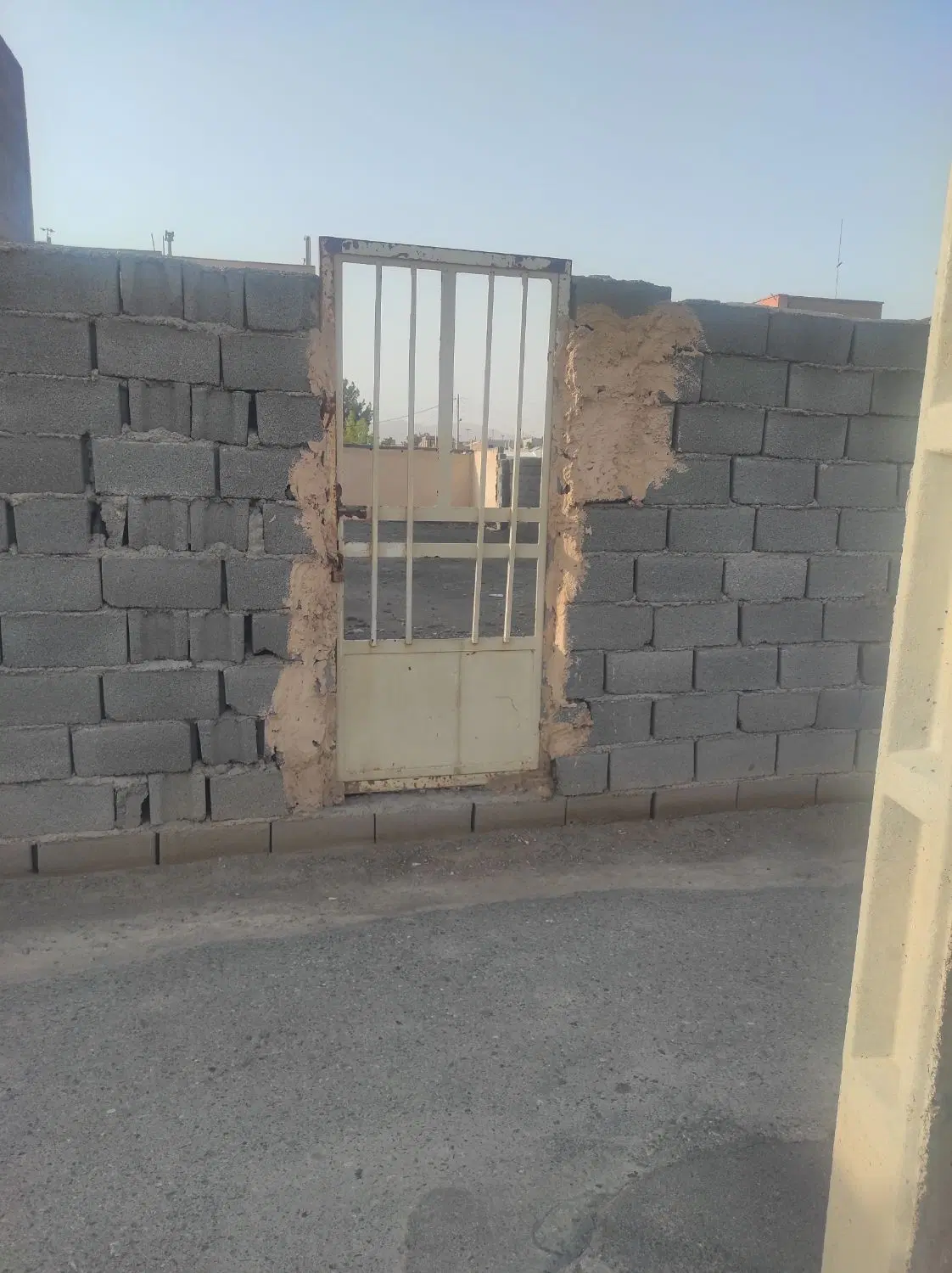 ۱۸۰ زمین ملکی با سند شش دانگ