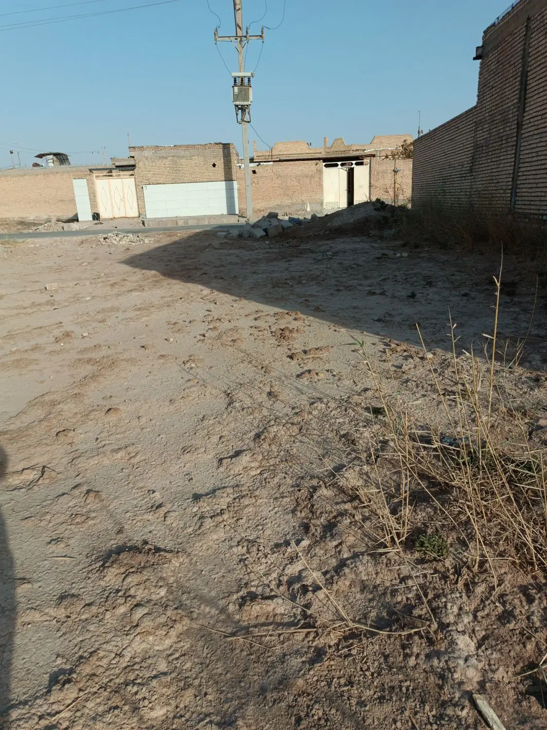 زمین فروش سرحانیه۲