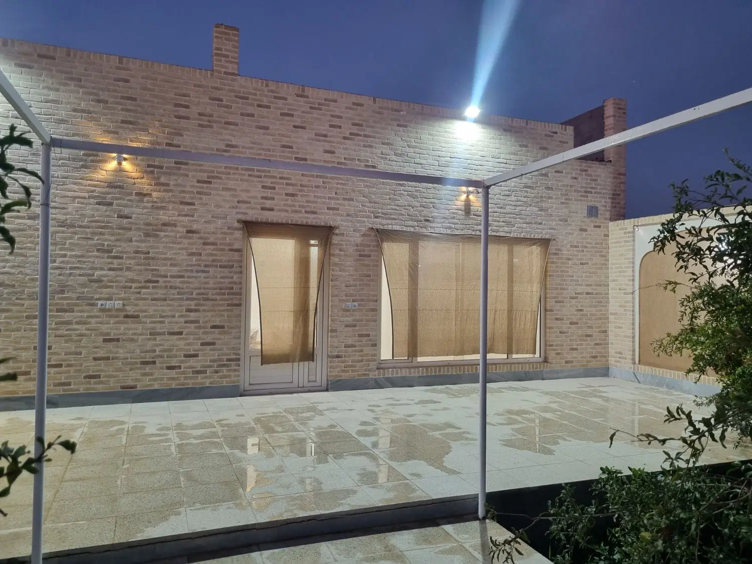 اجاره باغ ویلا زارچ