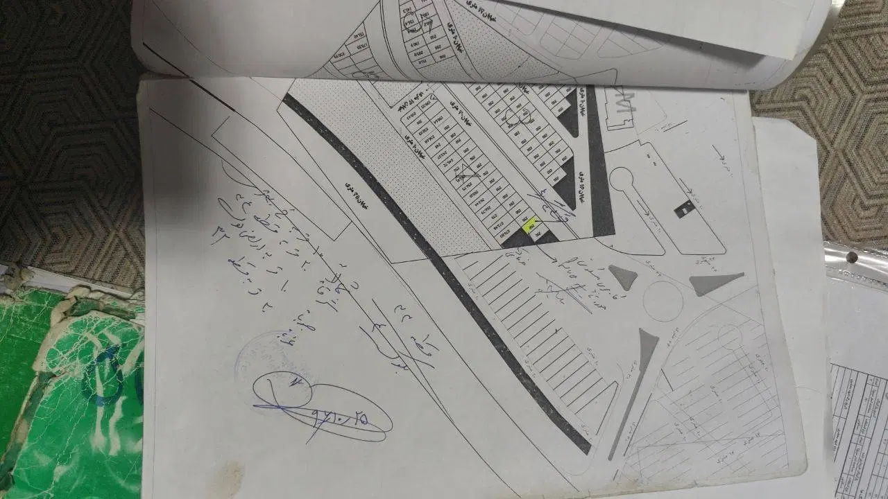 ۲۰۰متر زمین نبش بلوار