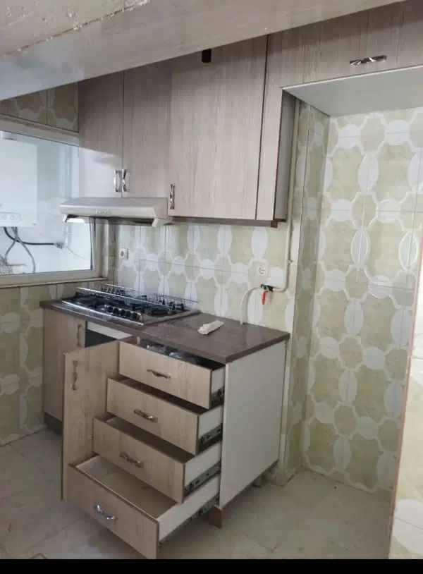 آپارتمان محدوده چهارباغ ئه‌سینم